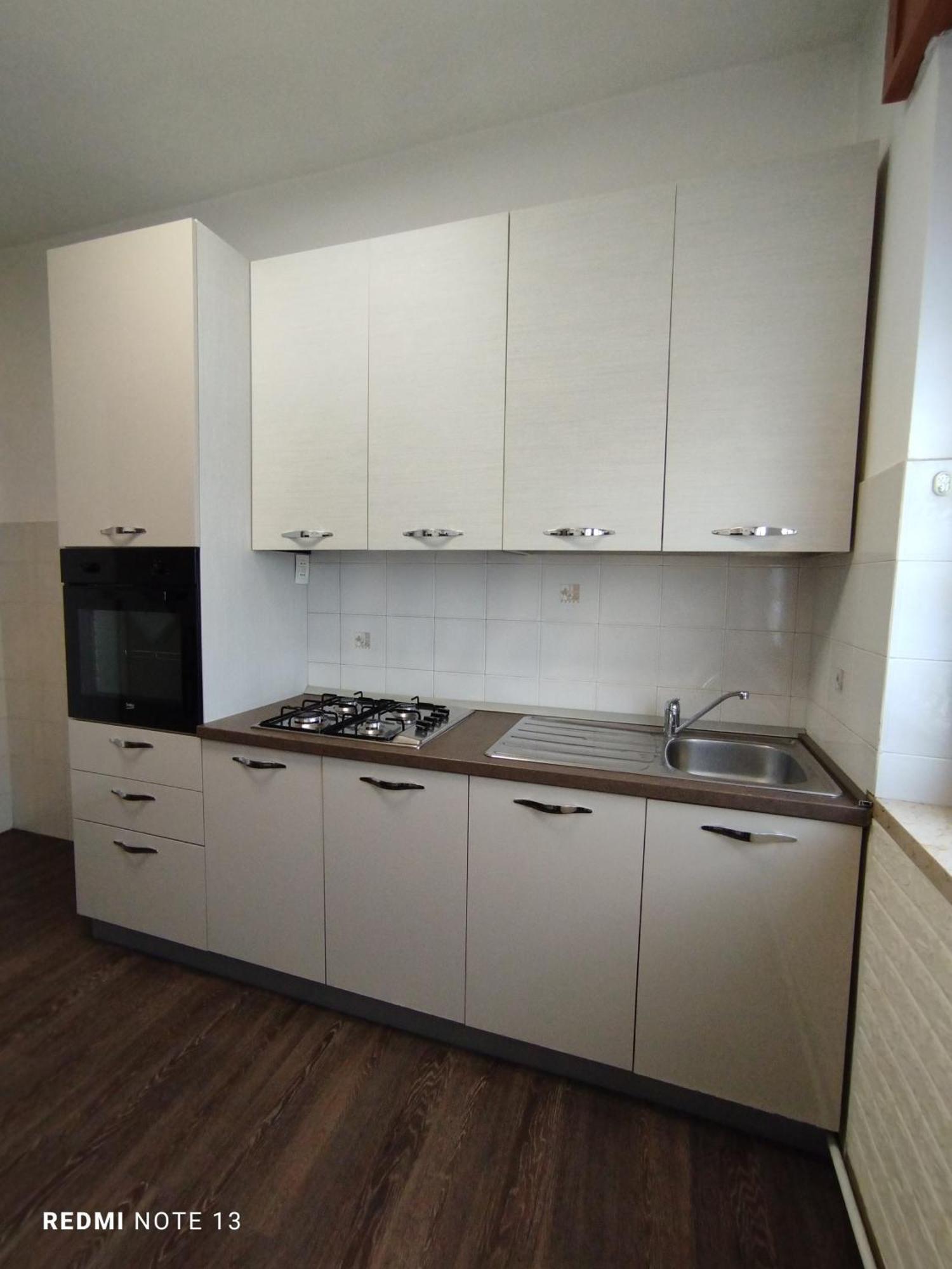 75 négyzetméteres, 3 hálószobás Apartman 1 fürdőszobával Creazzo területén Vicenza Kültér fotó